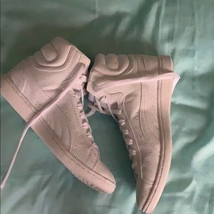 Puma shoes